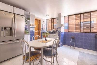 Apartamento de 3 alcobas en venta en Santa Barbara Occidental, Bogotá, 195 m² · foto 8 de 16