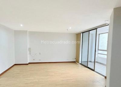 Apartamento de 4 alcobas en venta en La Carolina, Bogotá, 270 m² · foto 10 de 10
