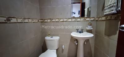 Apartamento de 3 alcobas en venta en Chico Iii, Bogotá, 157 m² · foto 16 de 18