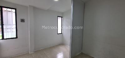 Casa de 5 alcobas en venta en El Contador, Bogotá, 481 m² · foto 8 de 20