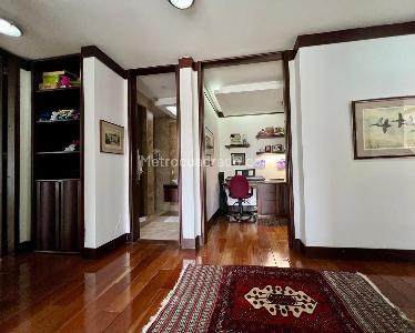 Apartamento de 4 alcobas en venta en Usaquen, Bogotá, 360 m² · foto 10 de 14