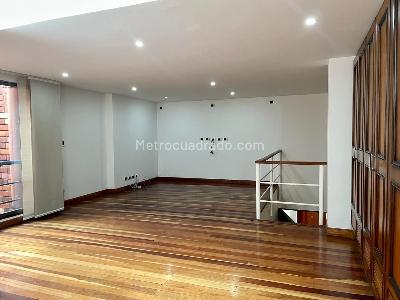 Apartamento de 3 alcobas en venta en Chico San Patricio, Bogotá, 287 m² · foto 11 de 11