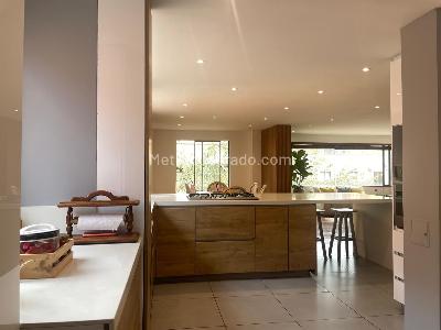 Apartamento de 4 alcobas en venta en Chico Reservado, Bogotá, 267 m² · foto 8 de 13