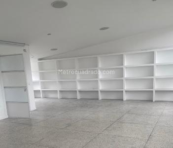 Casa de 5 alcobas en venta en Chapinero, Bogotá, 293 m² · foto 3 de 10