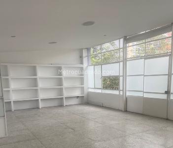 Casa de 5 alcobas en venta en Chapinero, Bogotá, 293 m² · foto 4 de 10