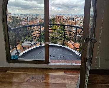 Apartamento en venta en Los Rosales, Bogotá · foto 3 de 9