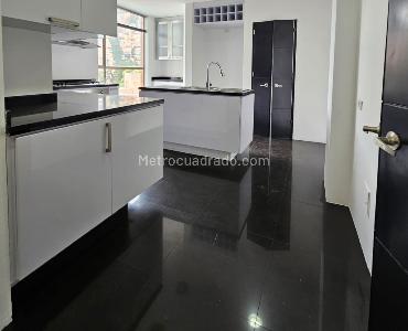 Apartamento en venta en Los Rosales, Bogotá · foto 6 de 9