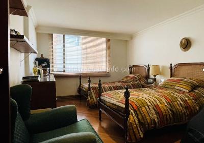 Apartamento en venta en Los Rosales, Bogotá · foto 9 de 15
