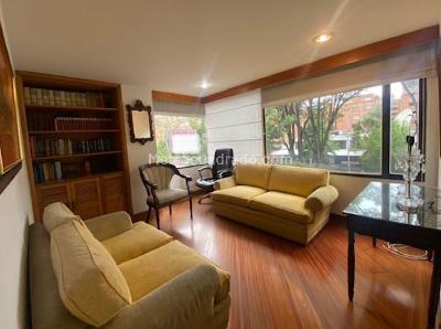 Apartamento de 4 alcobas en venta en Los Rosales Chico, Bogotá, 198 m² · foto 4 de 18