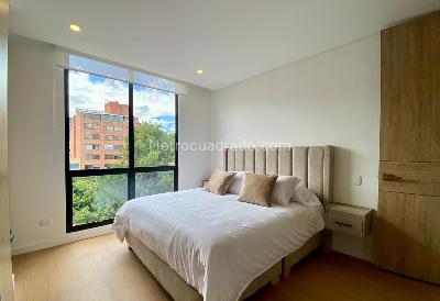 Apartamento de 1 alcoba en venta en Santa Barbara, Bogotá, 48 m² · foto 2 de 17