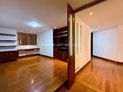 Apartamento en venta en Santa Barbara, Bogotá · foto 3 de 20