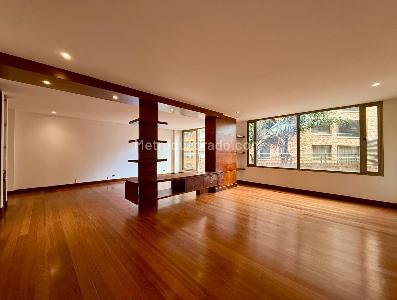 Apartamento en venta en Santa Barbara, Bogotá · foto 8 de 20