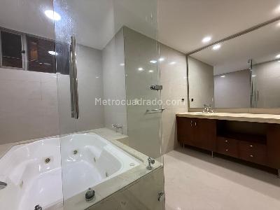 Apartamento en venta en Santa Barbara, Bogotá · foto 10 de 20