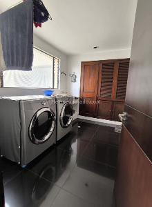 Apartamento de 3 alcobas en venta en Usaquen, Bogotá, 240 m² · foto 8 de 19