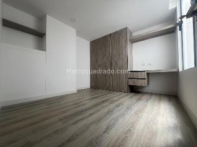 Apartamento de 2 alcobas en venta en Contador De Alameda, Bogotá, 74 m² · foto 11 de 18