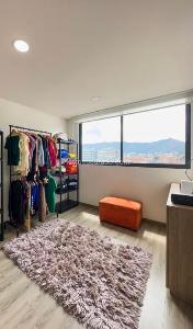 Apartamento de 4 alcobas en venta en Pasadena Alta, Bogotá, 168 m² · foto 10 de 14