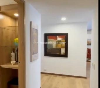 Apartamento de 3 alcobas en venta en Los Rosales, Bogotá, 206 m² · foto 8 de 16