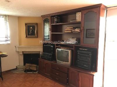 Casa de 4 alcobas en venta en Lindaraja, Bogotá, 415 m² · foto 9 de 17