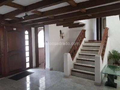 Casa de 4 alcobas en venta en Lindaraja, Bogotá, 415 m² · foto 14 de 17