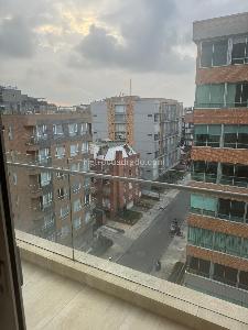 Apartamento de 2 alcobas en venta en Chico Norte, Bogotá, 79 m² · foto 4 de 11