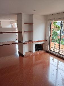 Apartamento de 5 alcobas en venta en Santa Barbara Central, Bogotá, 210 m² · foto 2 de 18