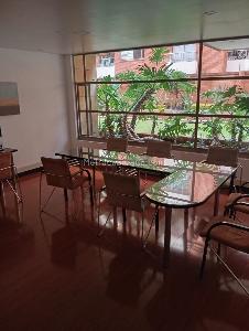 Apartamento de 5 alcobas en venta en Santa Barbara Central, Bogotá, 210 m² · foto 15 de 18