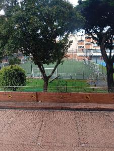 Apartamento de 5 alcobas en venta en Santa Barbara Central, Bogotá, 210 m² · foto 14 de 18