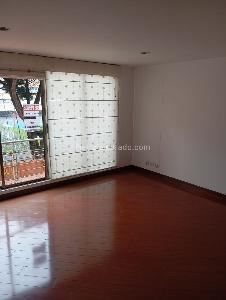 Apartamento de 5 alcobas en venta en Santa Barbara Central, Bogotá, 210 m² · foto 4 de 18