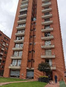 Apartamento de 5 alcobas en venta en Santa Barbara Central, Bogotá, 210 m² · foto 8 de 18