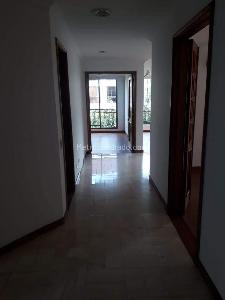 Apartamento de 3 alcobas en venta en San, Bogotá, 137 m² · foto 7 de 10