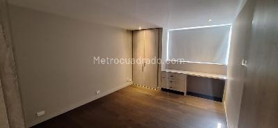 Apartamento de 3 alcobas en venta en Altos Del Virrey, Bogotá, 168 m² · foto 8 de 18