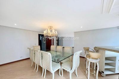 Apartamento de 3 alcobas en venta en La Carolina, Bogotá, 269 m² · foto 4 de 16