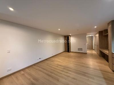 Apartamento de 1 alcoba en venta en Santa Barbara, Bogotá, 39 m² · foto 5 de 11