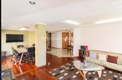 Apartamento de 3 alcobas en venta en Chico Navarra, Bogotá, 117 m² · foto 6 de 13