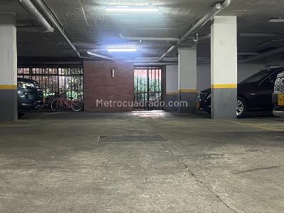 Apartamento de 3 alcobas en venta en El Nogal, Bogotá, 245 m² · foto 14 de 15