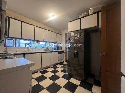 Apartamento de 3 alcobas en venta en El Nogal, Bogotá, 245 m² · foto 13 de 15