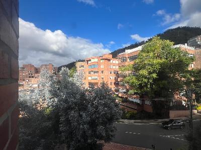 Apartamento de 3 alcobas en venta en El Nogal, Bogotá, 245 m² · foto 5 de 15