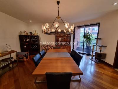 Apartamento de 3 alcobas en venta en La Cabrera, Bogotá, 235 m² · foto 3 de 13