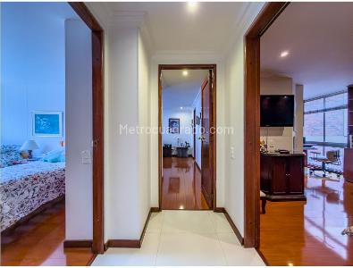 Apartamento de 3 alcobas en venta en Chico Reservado, Bogotá, 129 m² · foto 15 de 18