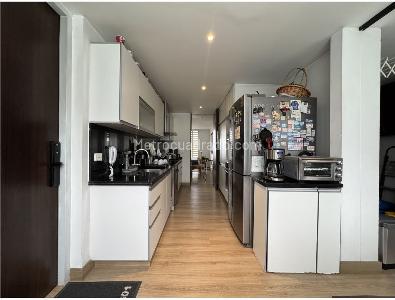 Apartamento de 3 alcobas en venta en Los Lagos, Bogotá, 153 m² · foto 6 de 16