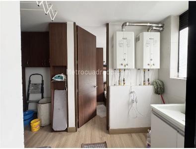 Apartamento de 3 alcobas en venta en Los Lagos, Bogotá, 153 m² · foto 13 de 16