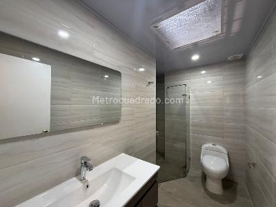 Casa de 4 alcobas en venta en El Polo, Bogotá, 206 m² · foto 8 de 9