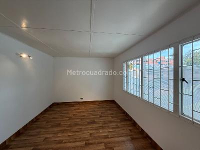 Casa de 4 alcobas en venta en El Polo, Bogotá, 206 m² · foto 4 de 9