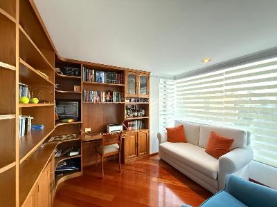 Apartamento de 3 alcobas en venta en San Patricio, Bogotá, 127 m² · foto 3 de 12