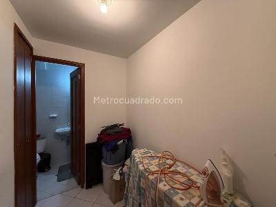 Apartamento de 3 alcobas en venta en San Patricio, Bogotá, 127 m² · foto 9 de 12