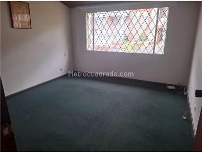 Casa de 3 alcobas en venta en Alhambra, Bogotá, 250 m² · foto 6 de 17