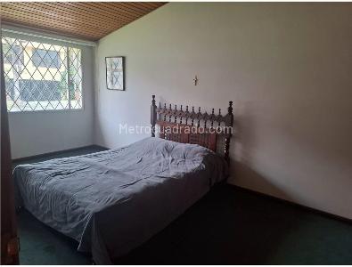 Casa de 3 alcobas en venta en Alhambra, Bogotá, 250 m² · foto 8 de 17