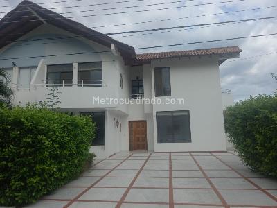 Casa de 4 alcobas en venta en Girardot Cundinamarca, Girardot, 174 m² · foto 3 de 12