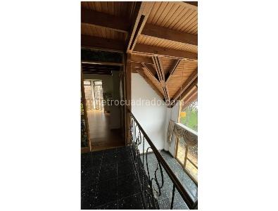 Casa de 5 alcobas en venta en Camino De Suba, Bogotá, 380 m² · foto 3 de 20