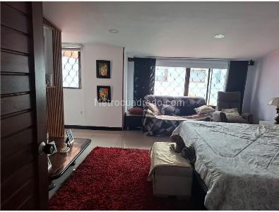 Casa de 4 alcobas en venta en El Batan, Bogotá, 244 m² · foto 4 de 20